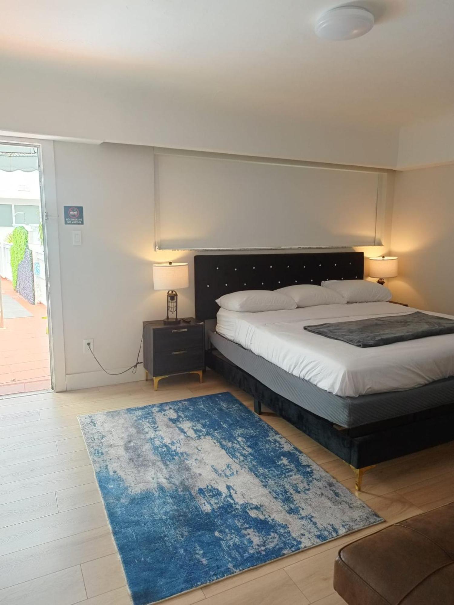 Pousada Suites Hollywood Buitenkant foto